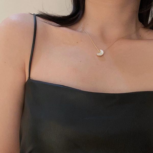 

chains aomu korean chic metal necklace choker shell geometric moon flower round pentagram pendant clavicle chain for women jewelry, Silver