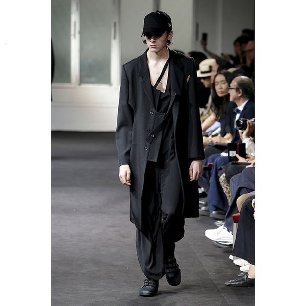 

2021 new elegant men trenchcoat show hand-made holes. s-6xl r3u7, Tan;black