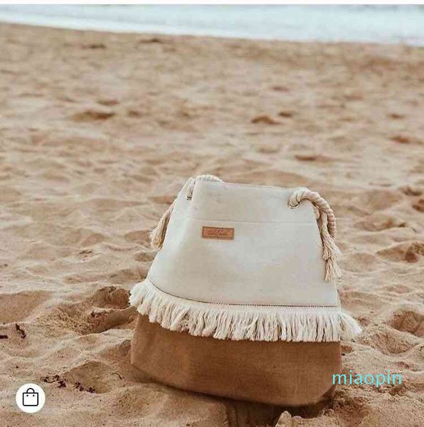 Borsa da spiaggia in tela e tela di juta con nappina