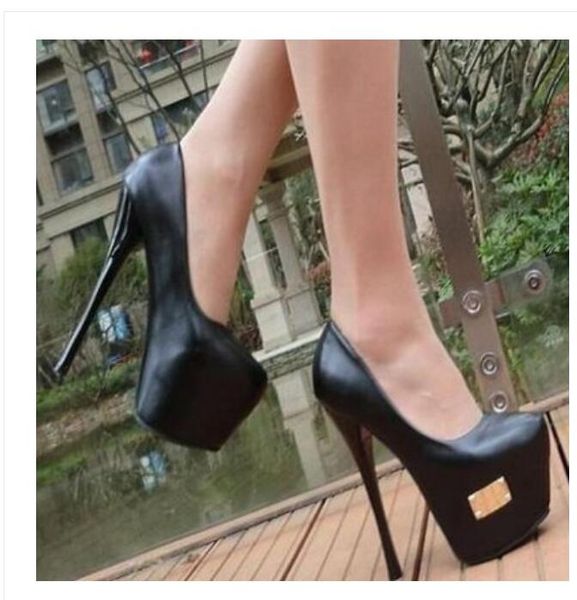 

delivery, fashionable and luxurious lady's red-soled high heels, patent leather party wedding shoes original, Black