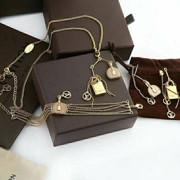 

new l pocket bag titanium steel necklace set pocket-to-suede bracelet pocket bag asymmetric earrings, Golden;silver