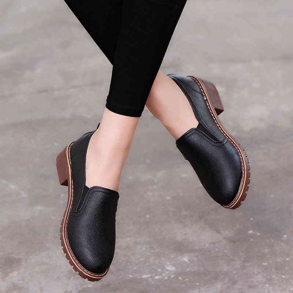 

women flat shoes round toe lace-up oxford woman soft leather brogue b908, Black