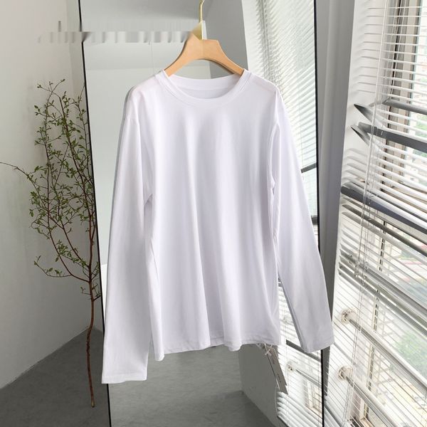 

britney spears wears white loose on of women's spring 2020 britney spears wears white loose t-shirt t-shirt on of women's spring 2