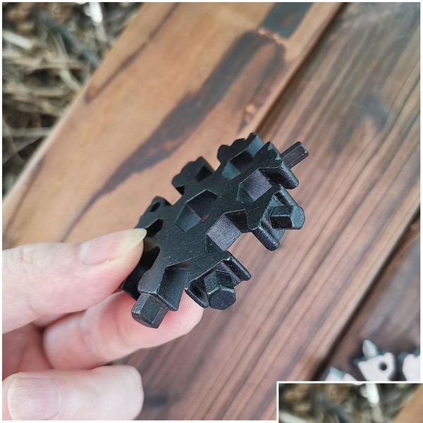 

snowflake multi tool 18 in 1 snowflake wrench multitool bottle openers multi key ring bike fix tool christmas sno wmtyem dh_niceshop