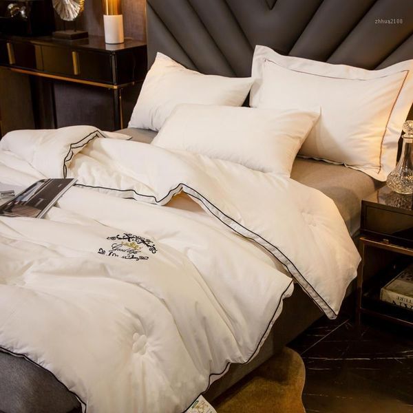 

100% cotton crown embroidered soybean autumn and winter quilt comforter duvet style filling northern europe1
