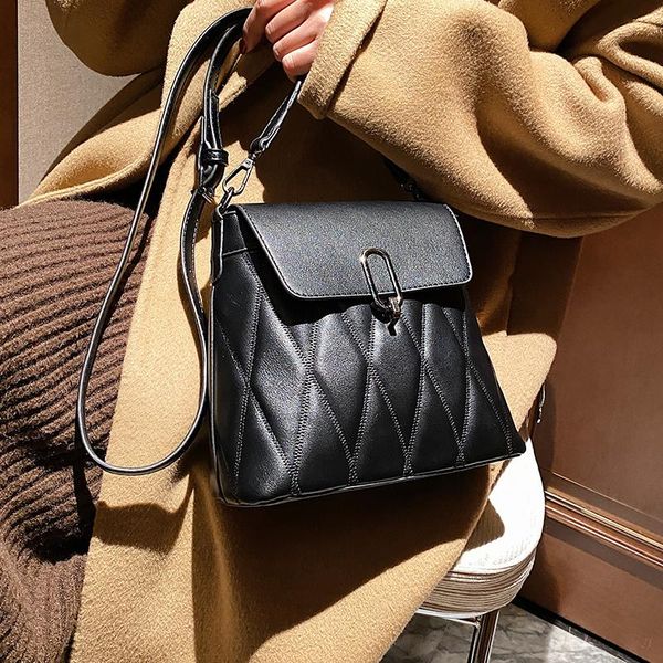 

2021 new fashion women's bag one shoulder crossbody solid color bucket pack all-match vintage phone package d908