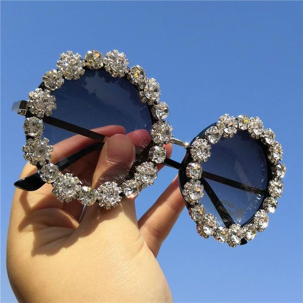 Óculos de sol Diamante artesanais retro mulheres tons de marca designer moda senhora redonda óculos quadro luxo óculos fml