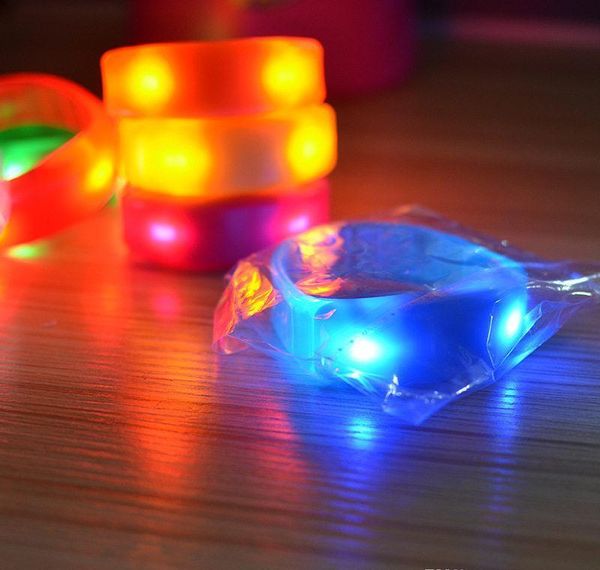 

музыка активированный звуковой контроль светодиодный мигающий браслет свет света удар браслет браслет клуб вечеринка бар core lumious ha bby