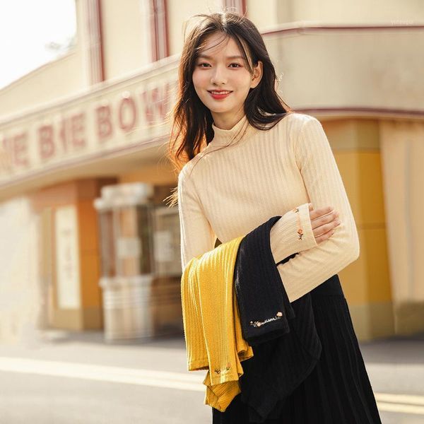 

inman 2020 winter new arrivals long sleeve embroidered half high neck hooded bottomed cotton elastic women's t-shirt1, White