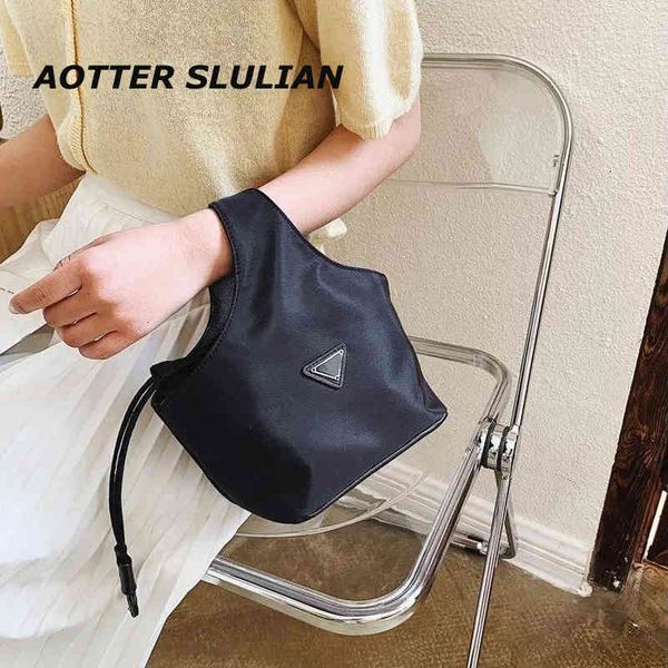 

solid color drawstring kara shoulder pouch fashion messenger bag women nylon casual lady handbag khaki bucket bag triangle pack