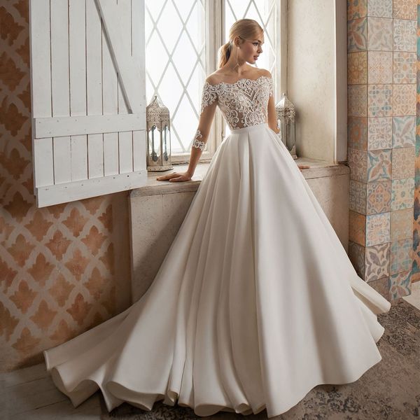 

2021 new see-through satin wedding boat neck lace applique bride es three quater sleeves a line gelinlik bridal gown v7nk, White