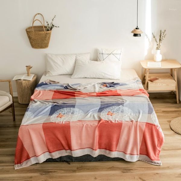 

blankets \tbedspread blanket 200x230cm high density super soft flannel to on for the sofa/bed/car portable plaids1