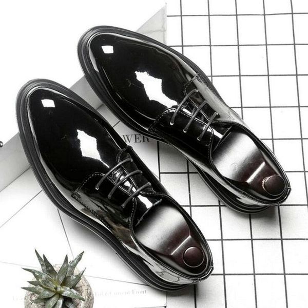 

2021 men oxfords shoes male formal shoes patent leather men brogues lace-up bullock business dress 449, Black