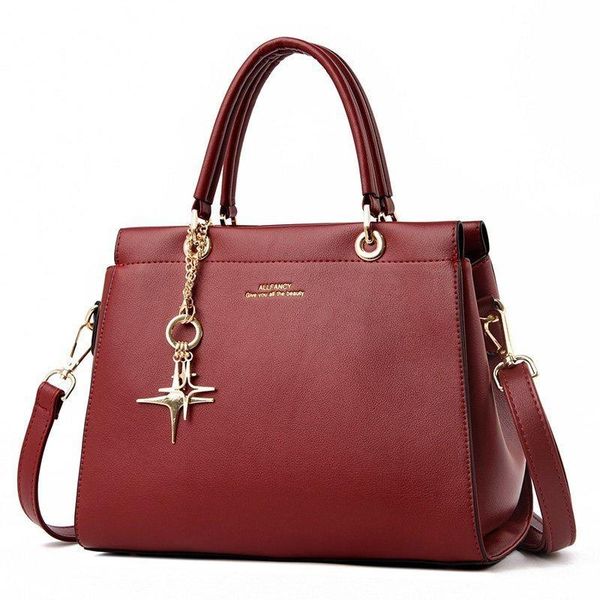 

2021 new fashion women's bag large capacity handbag women's casual handbag tassel one shoulder slanting bag luxury bags