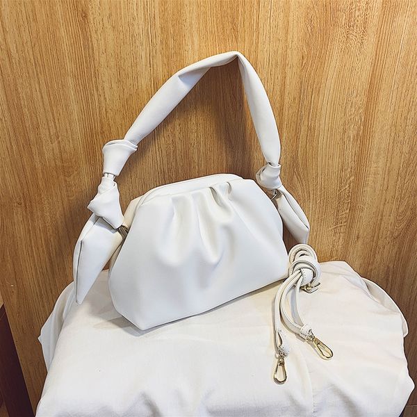 

универсальный ins супер огня для женщин пакет почтальона packagehand почтальона 2020 новая мода морщинистой одно плеча сумки сетки красного