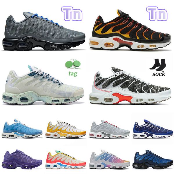 

2022 new tns designer tn plus running shoes fashion tan burgundy mint green triple white shark blac scream green yellow revers sunset sneake