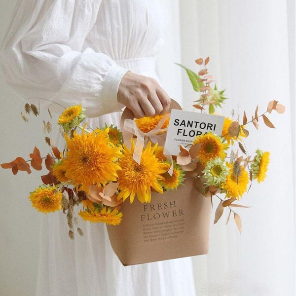 

gift wrap fresh flower packaging boxes with handle floral basket folding kraft paper for christmas wedding1
