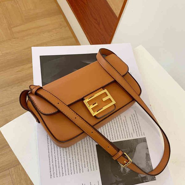 

2022 factory wholesale handbag underarm women's trend one shoulder red small square