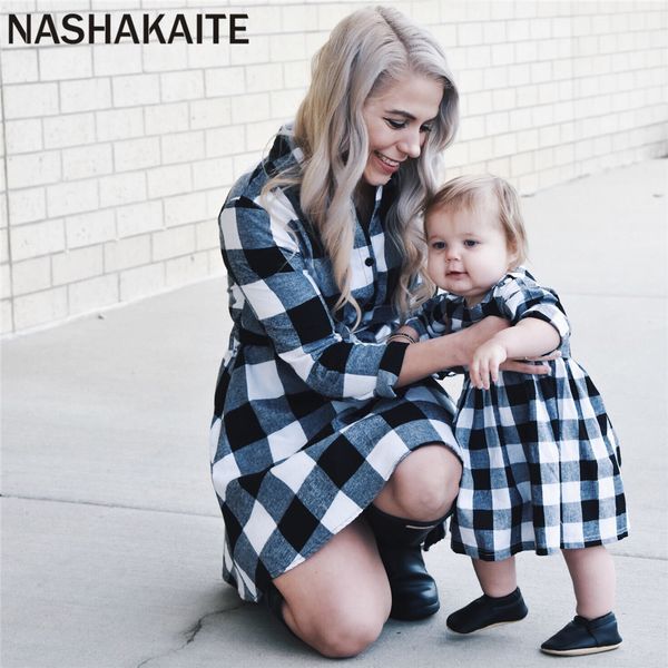 

nashakaite mom and daughter dress soft long sleeve classic pliaid dress mother daughter family matching clothes mommy and me lj201111, Blue