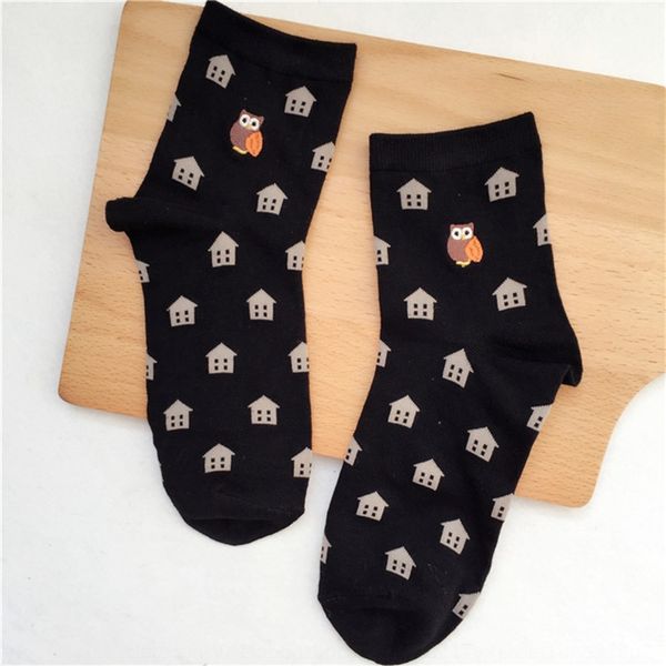 

embroidered women's autumn and winter korean version pure deodorant cartoon small stockings cotton cotton socks house owl long tube soc, Black