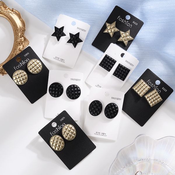 

2021 fashion autumn winter s925 silver pin leather cool geometric wholesale earrings fashion retro vatige black bronze pentagram round drop, Golden;silver