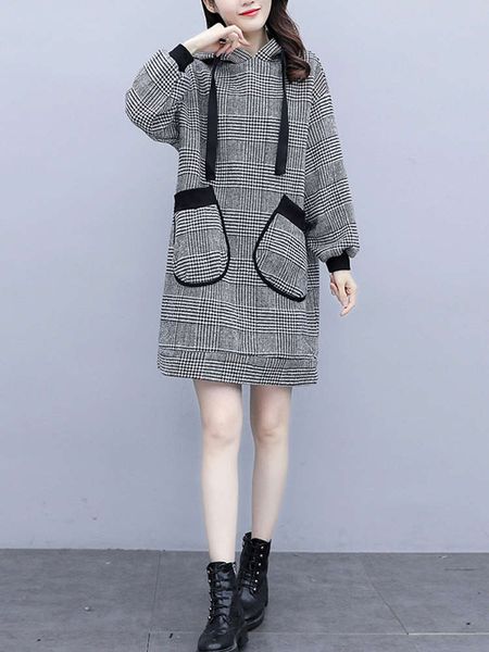 

2020 new autumn winter large women's fat mm thin medium length thickened and aged reducing western style sweater dress, Black