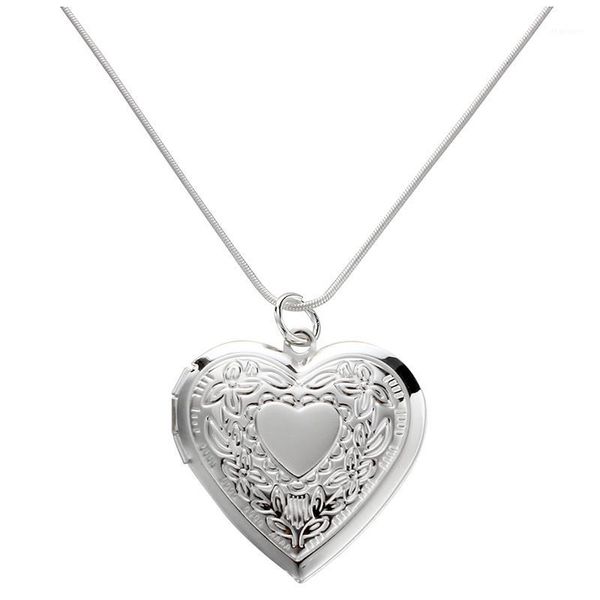 

28 mm silver plated medallion pendant necklace heart necklace new1