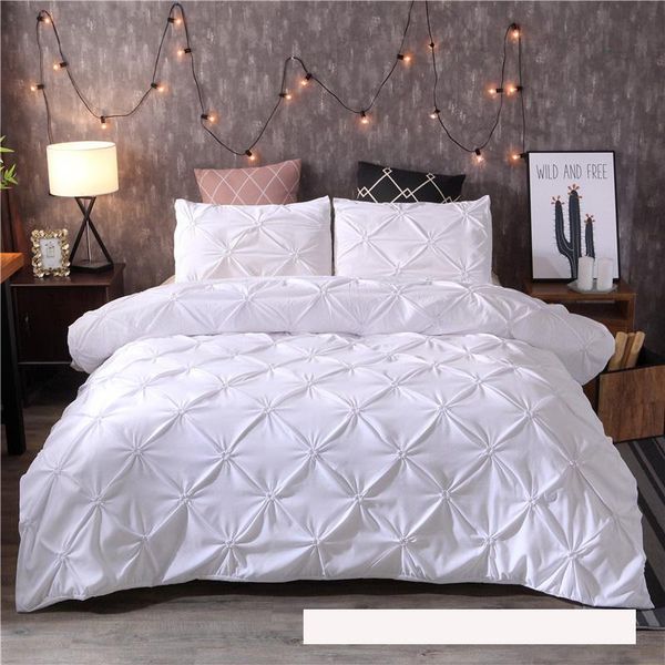 

solid color luxury gray white quilt duvet cover set pinch pleat brief bedding set  king sizes flower luxury bedding