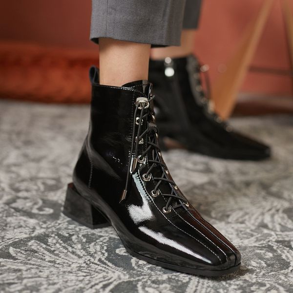 

2021 new genuine leather women's black white pomegranate-style riding boots v8n3