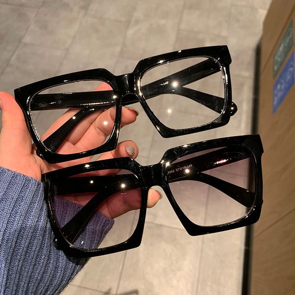 

men and women couples 2020 new trend handsome fashion sunglasses eyes tide round face net red driving special, White;black