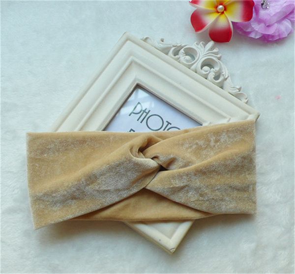 

2021 latest noble earwarmers earmuffs scrunchy twist velvet 20211pcs hair band turban headband bandana bandage on head for women new