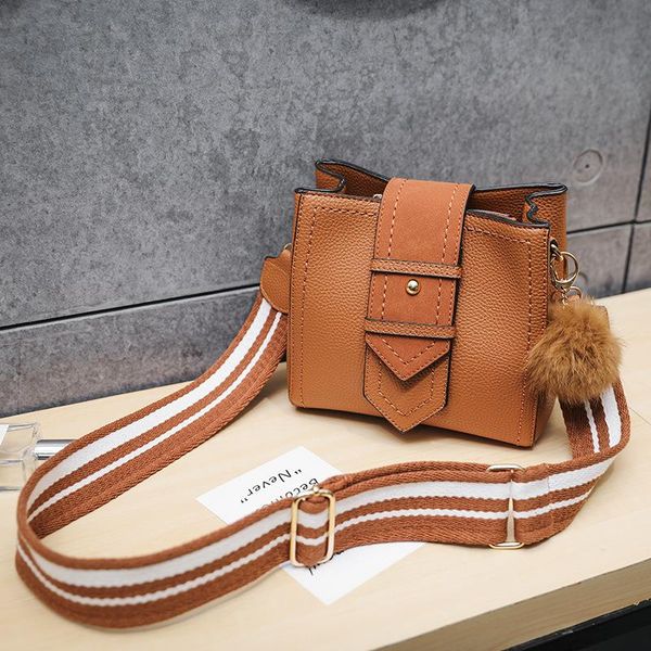 

2020 мода женщин ковш сумки широкий ремень урожай мешки посыльного высокого качества ретро сумки на ремне простой crossbody сумка totes