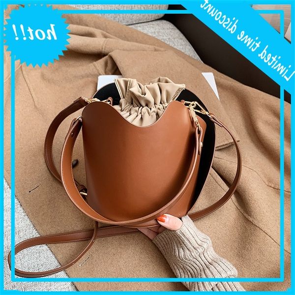 

2020 new drawstring bucket simple and fashionable women's single shoulder bag