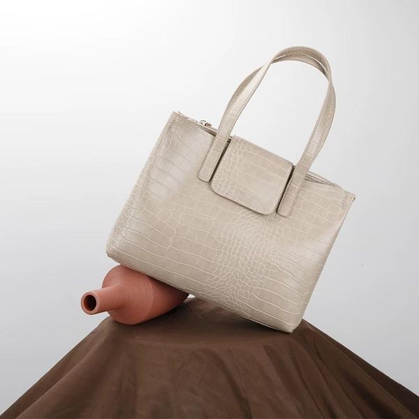 

2020 новые стильные женщины сумка женского ретро аллигатор тотализаторы кожи крокодил шаблон ремень кожаных сумки