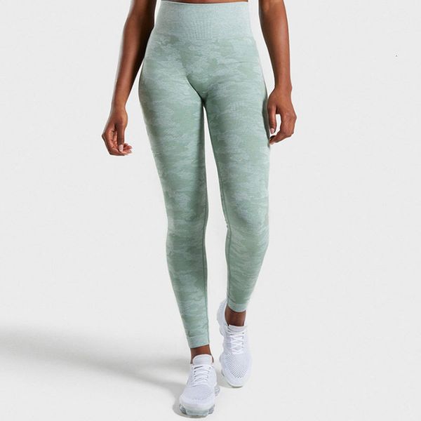 

selling knitted yoga seamless camouflage sports fitness pants hip raising capris, Black