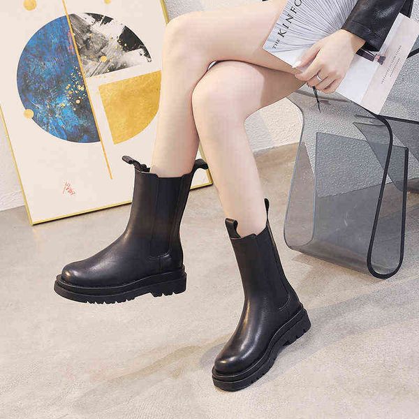 

female boots women's children 2022 mona same women's autumn chimney b chelsea v thick soled leather martin boots, Black
