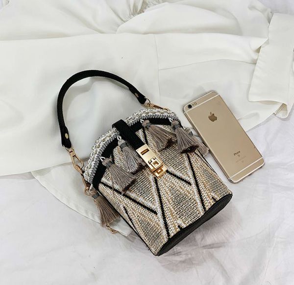 

2020 new woven bag temperament lady's canvas handbag oblique straddle shoulder bag fashion trend