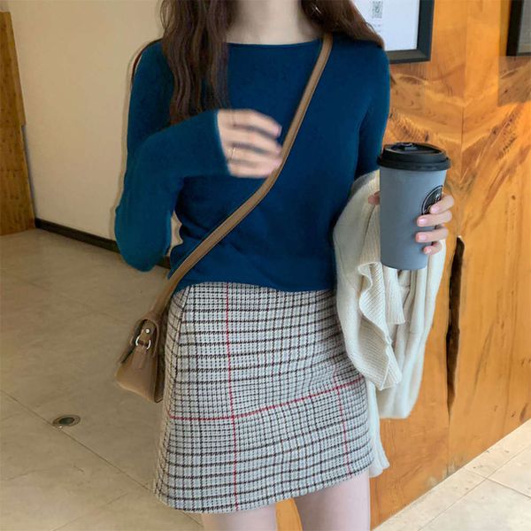 

huang zheng] 2019 spring korean new pure basic large round neck curled bottom t-shirt women's m0179, White;black