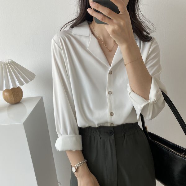 

2021 new oversize v-neck spring summer solid color long sleeve chic loose blouse shirt women female button kiss, White