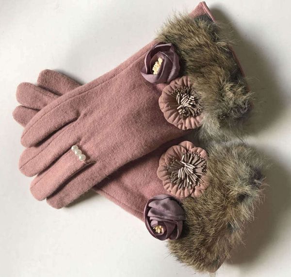 

pearl of small fragrant korean version flower touch screen gloves, Blue;gray