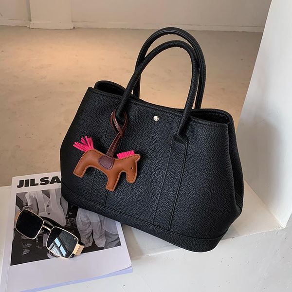 

unique design lady handbag fall/winter new fashion large-capacity shoulder bag messenger bag tote bucket width: 33cm