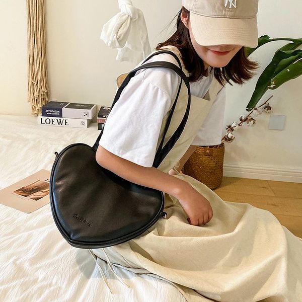

japanese lolita love bag jk uniform messenger bag commuter student class girl heart-shaped cute shoulder cosplay props