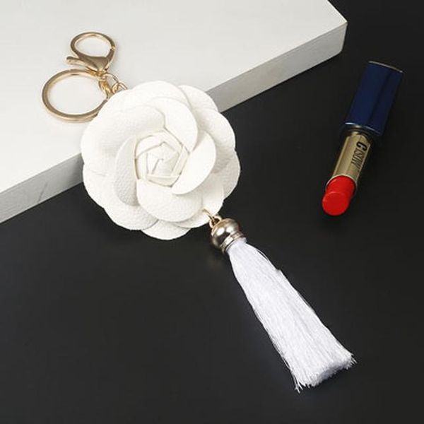 

новое прибытие camellia кожаный цветок с кисточкой ключ цепь золотой модный ключ кольцо женская сумка подвесной автомобильный ключ eh883 h w, Slivery;golden