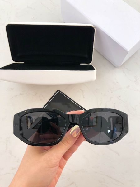 

4361 sunglasses for men and women fashion full frame uv400 uv protection lens steampunk summer square style come with package quality, White;black