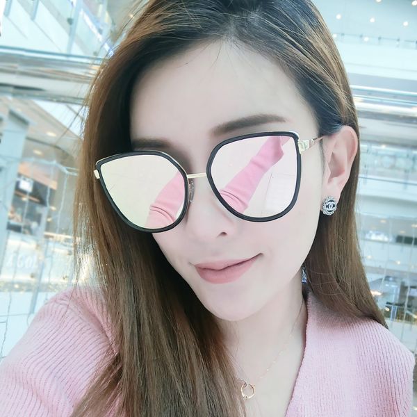 

korean personalized women's new glasses net red star round face elegant 2020 sunglasses, White;black