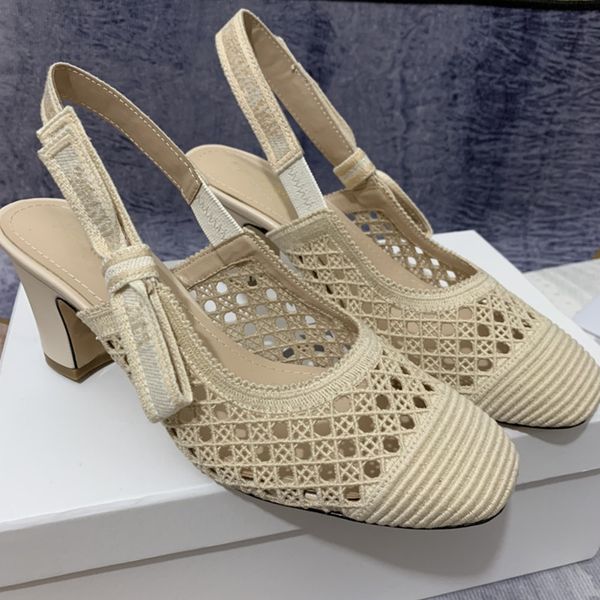 

2021 spring women hollow out sandals elegant fashion flat shoes ladies, Black