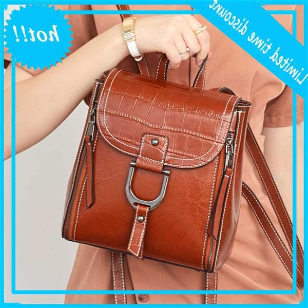 

2020 new women's korean fashion trend oil wax belt buckle cow leather backpack bag