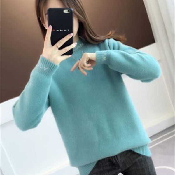 

2021 new female sweater loose outer wear thick women's bottom shirt fall and winter axge, White;black