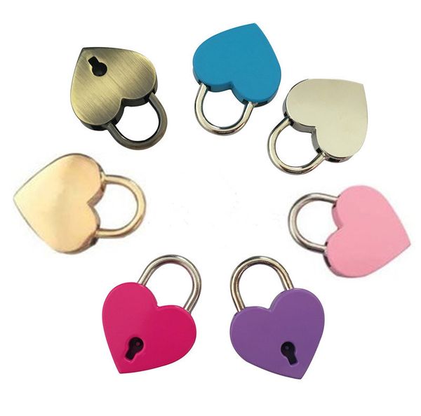 

new vintage style mini alloy love padlock archaize peach heart lock travel handbag suitcase notebook heart-shaped padlock t9i001123