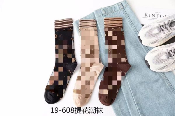 

8dxa socks girl christmas snowman women cartoon santa claus cotton socks gift hosiery lady fashion christmas squirrel teddy bear printed, White;pink